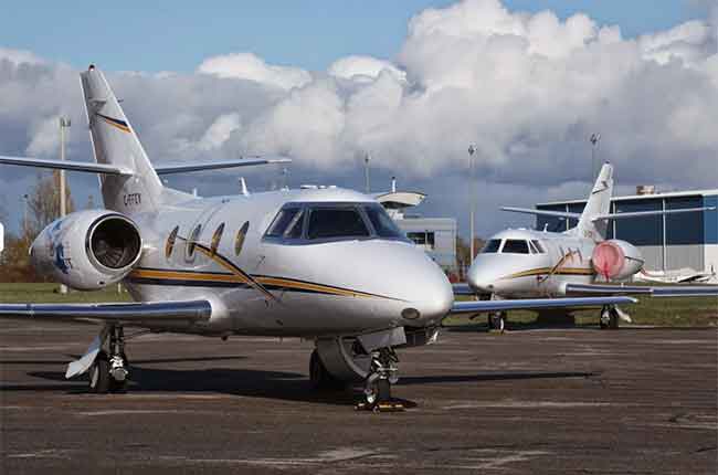 Smooth Air / Air Nunavut charter aircraft in Oshawa Ontario